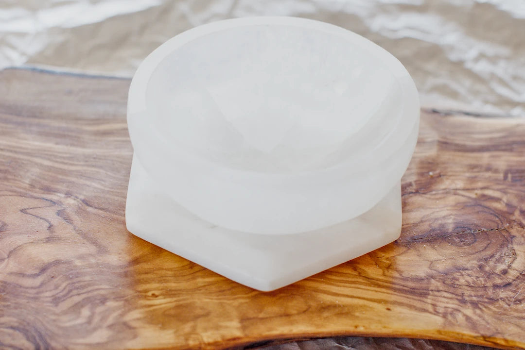 SELENITE BOWLS image 0