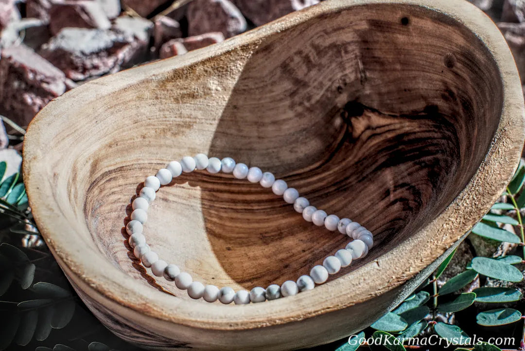 4MM HOWLITE BRACELET image 0