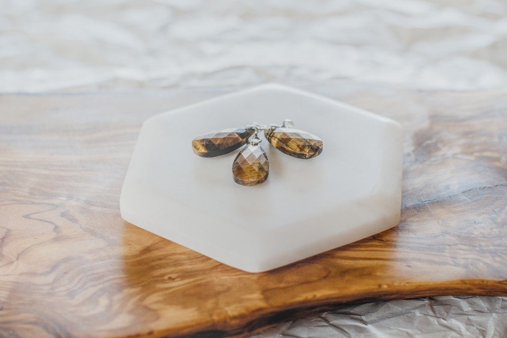 Tiger's Eye Drop Pendent image 1