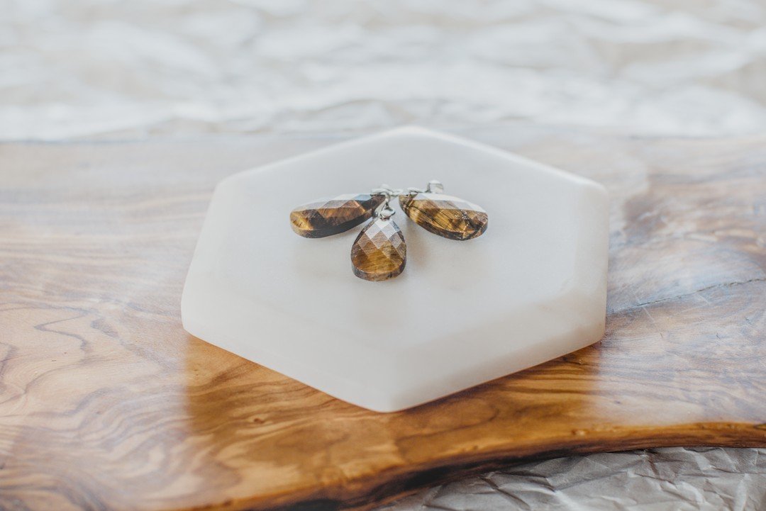 Tiger's Eye Drop Pendent image 1