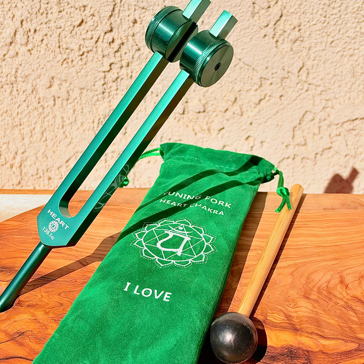 Chakra Heart Tuning Fork Green - I Love - 136Hz