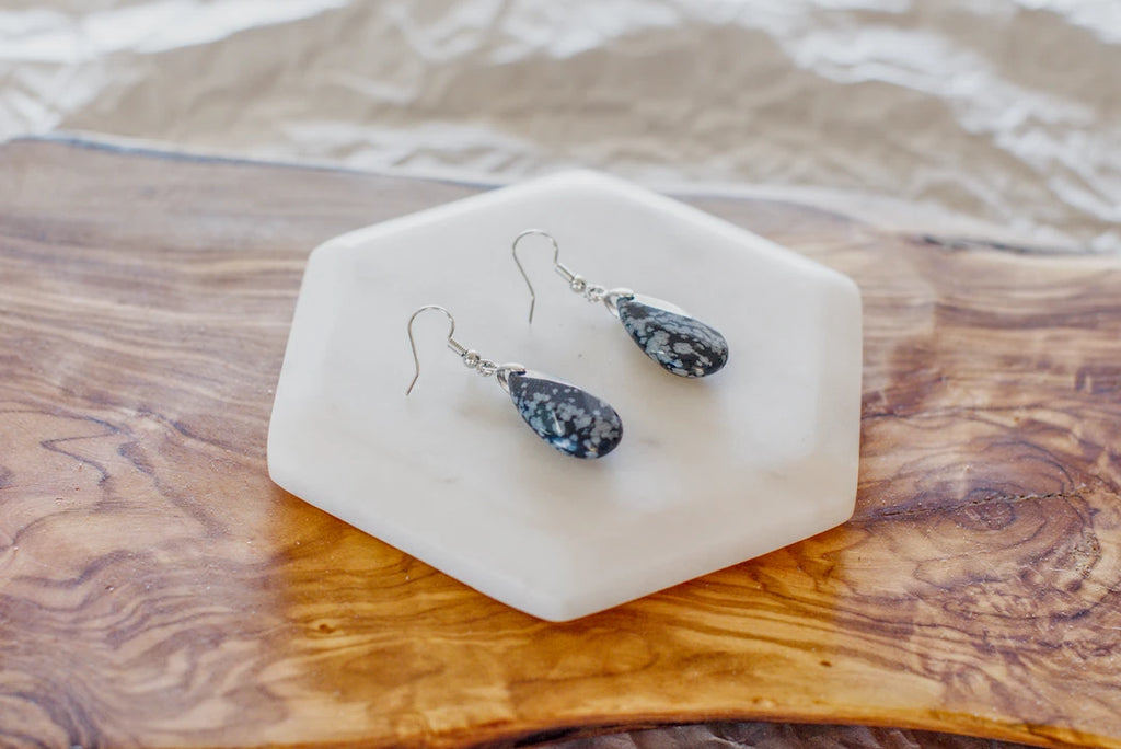 SNOWFLAKE OBSIDIAN  FACETED image 0
