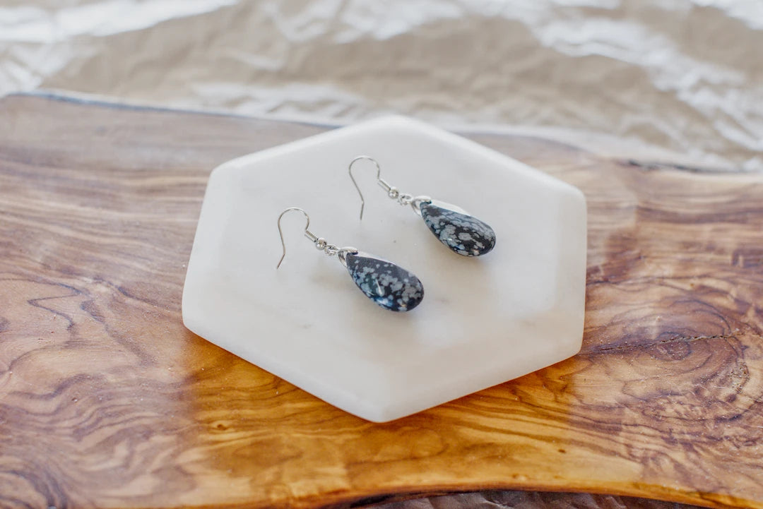 SNOWFLAKE OBSIDIAN  FACETED image 0