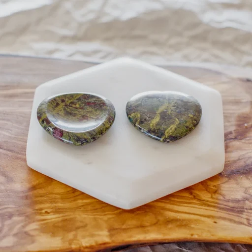 BLOOD STONE W/S HEART