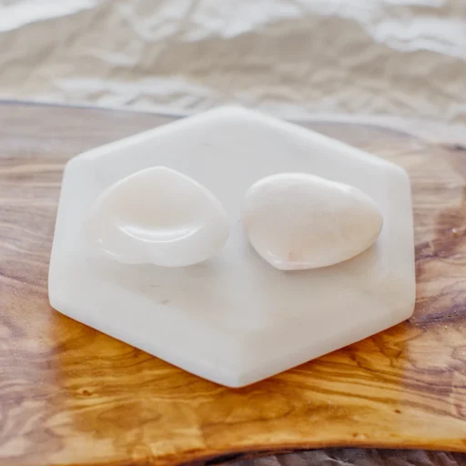 Peach Aventurine Heart