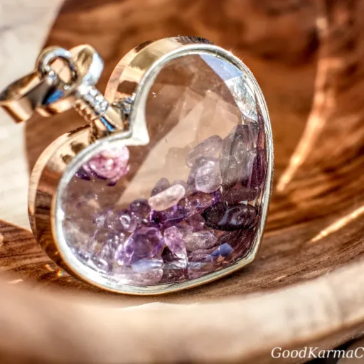 Amethyst Chip Heart