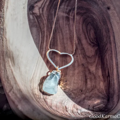 RAW AQUAMARINE HEART
